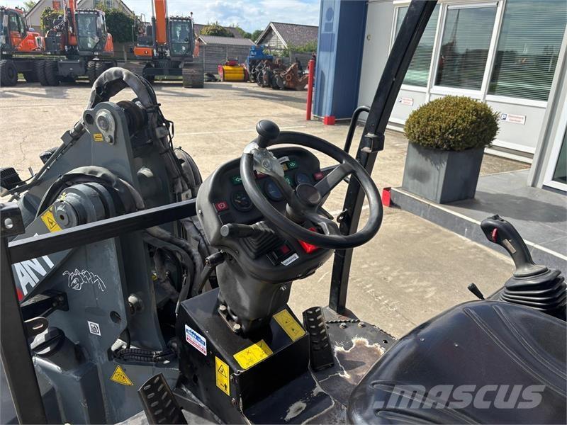 GiANT V6004T 轮式装载机