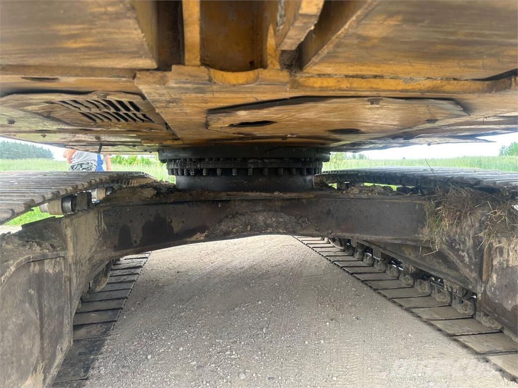 CAT 320D 履带挖掘机