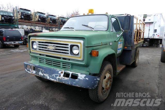 Chevrolet C60 平板栏板货车