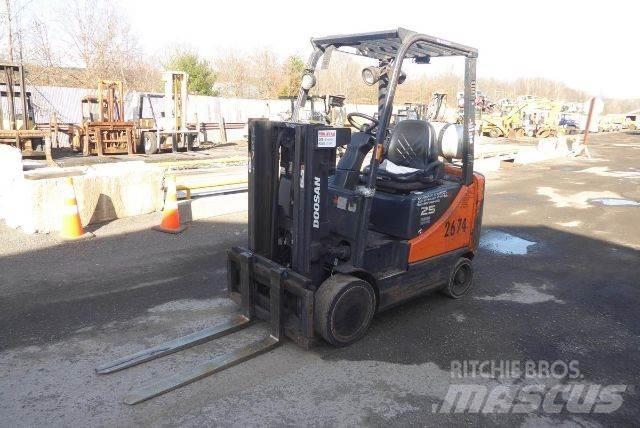 Doosan GC25E-5 其他叉车