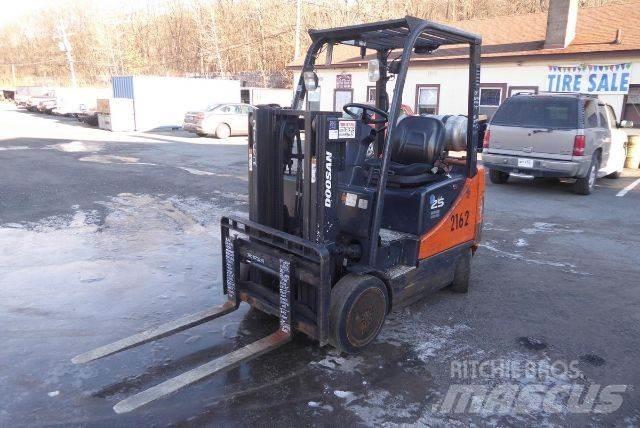 Doosan GC25P-5 其他叉车