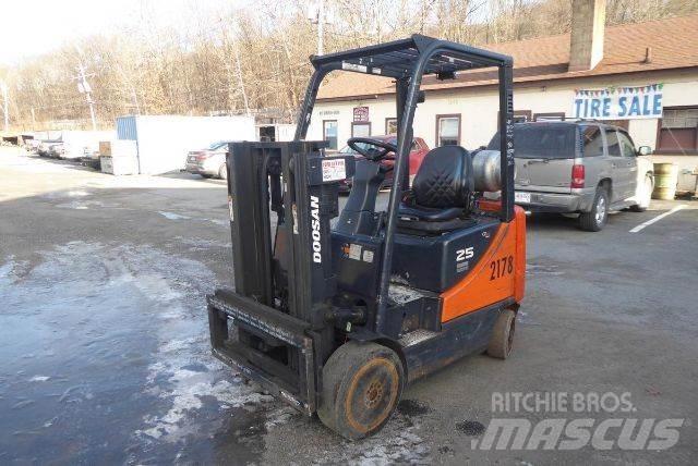 Doosan GC25P-5 其他叉车