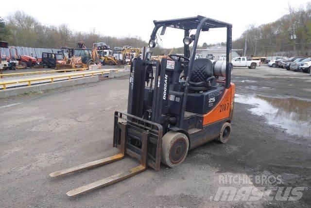Doosan GC25P-5 其他叉车