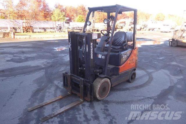 Doosan GC25P-5 其他叉车