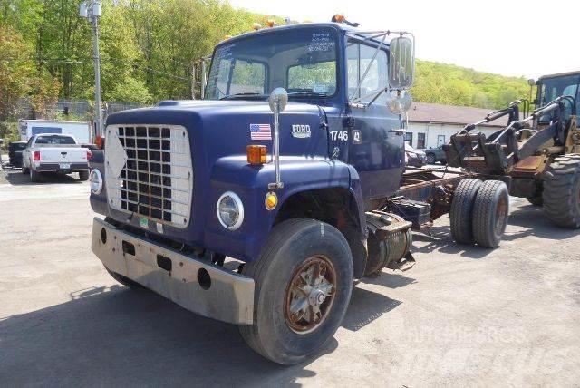 Ford 8000 平板车