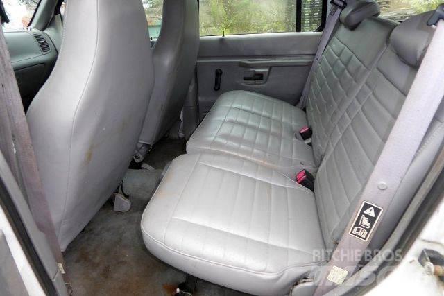 Ford Explorer 皮卡车
