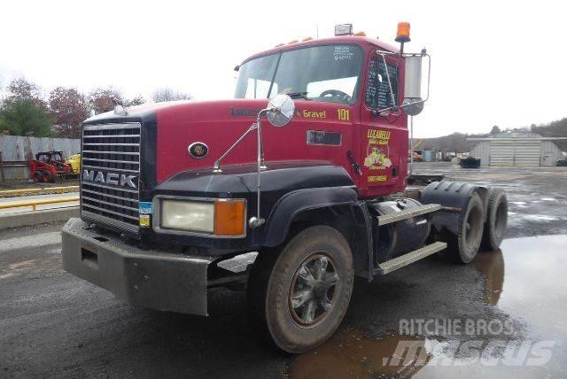 Mack CL713 平板车
