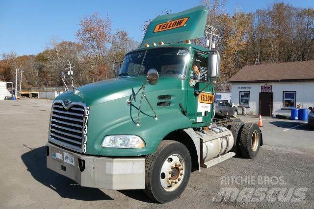 Mack CXN612 平板车