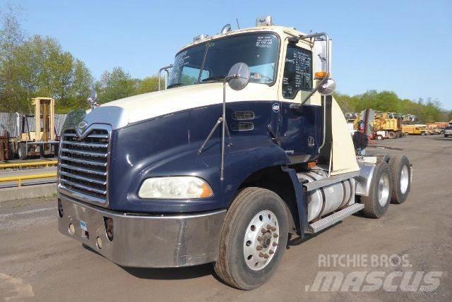 Mack CXN613 平板车