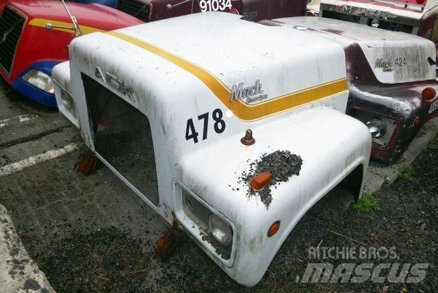 Mack R690T 运输工具-其他