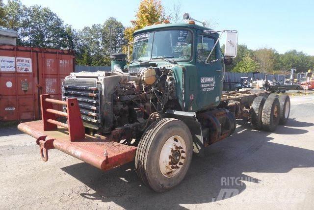 Mack RD688S 平板车