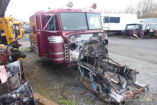 Peterbilt 379 驾驶室与内部