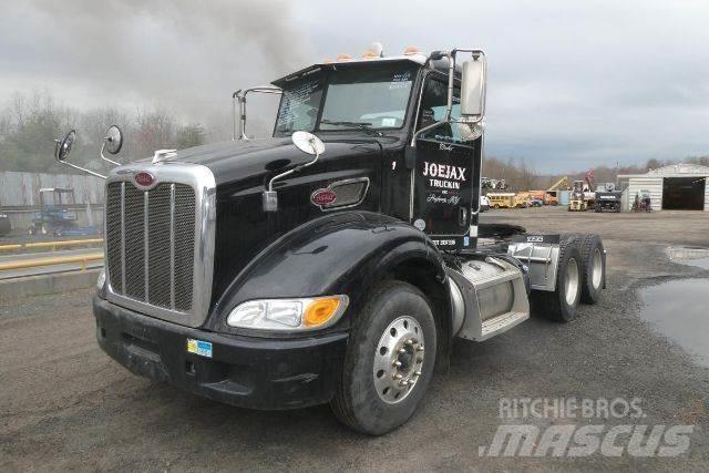 Peterbilt 384 平板车