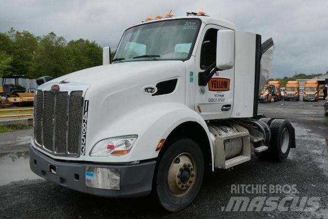 Peterbilt 579 平板车