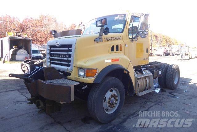 Sterling L8500 平板车