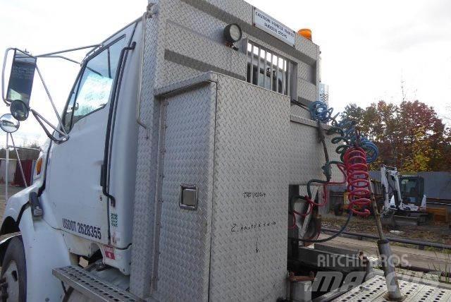 Sterling LT9500 平板车