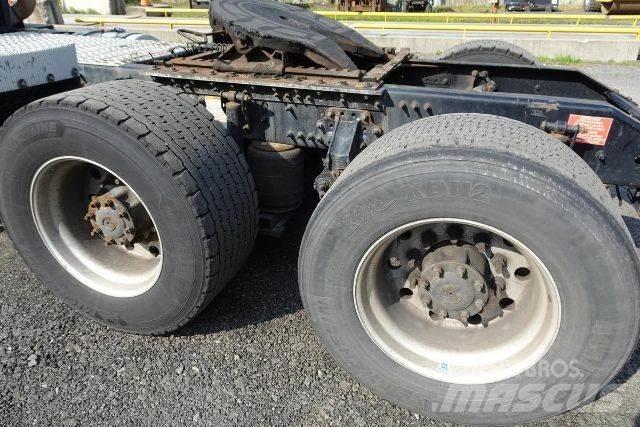 Volvo VNM64T 平板车