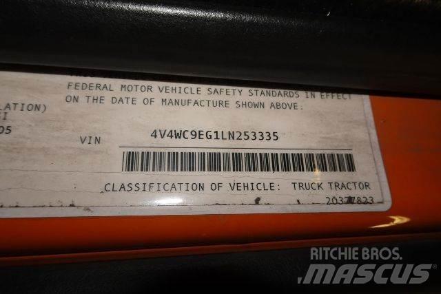Volvo VNR64T300 平板车