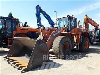 Doosan DL450-3 轮式装载机