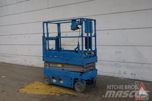 Genie GS-1532 曲臂高空工作平台