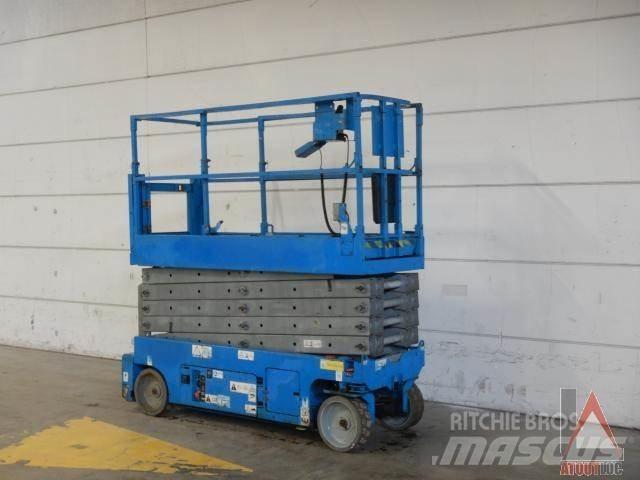 Genie GS-3232 曲臂高空工作平台