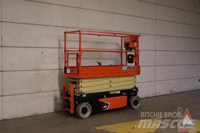 JLG 2632ES 曲臂高空工作平台