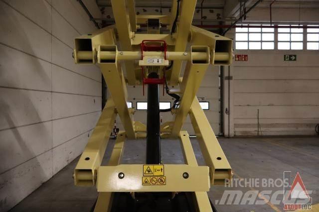 JLG 3246ES 曲臂高空工作平台