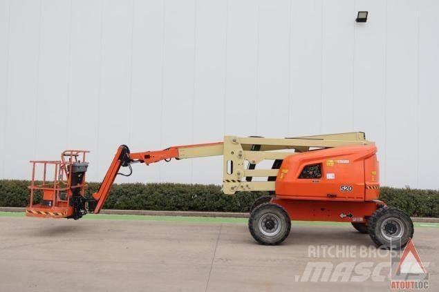 JLG 520AJ 曲臂高空工作平台