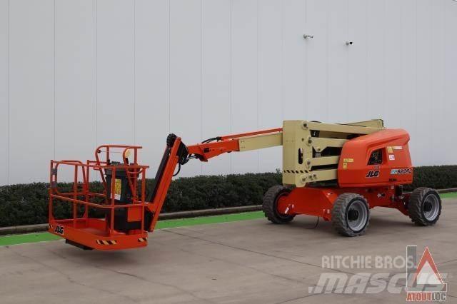 JLG EC 520AJ 曲臂高空工作平台