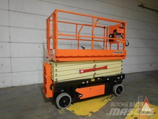 JLG R4045 曲臂高空工作平台