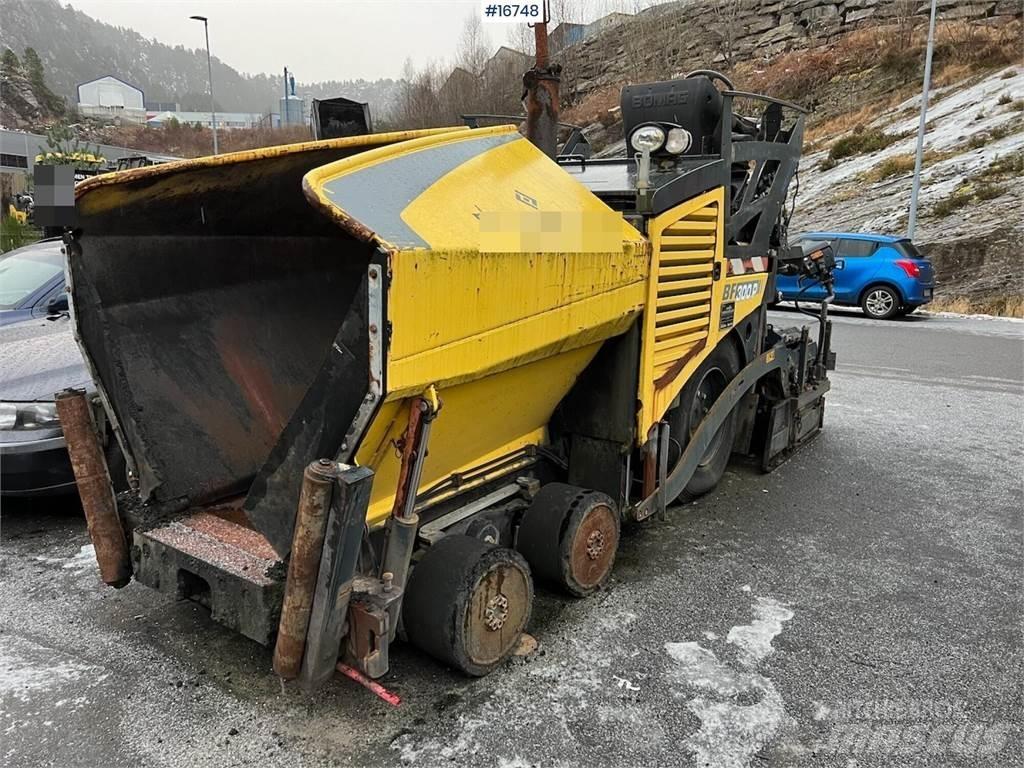 Bomag BF 300P 沥青摊铺机
