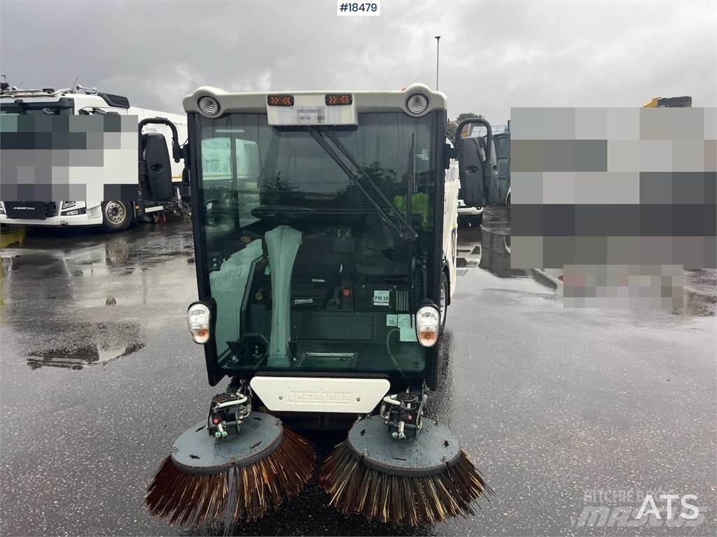 Boschung S2 sweeper 道路清扫车