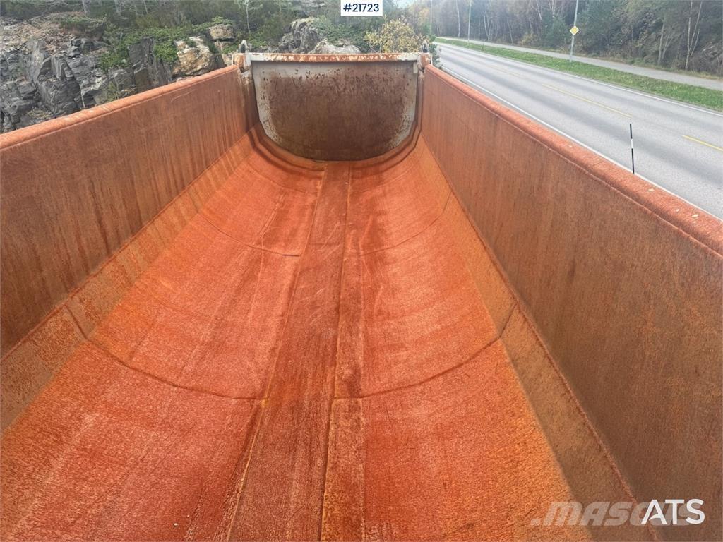 Carnehl Tippsemi. 自卸半挂车