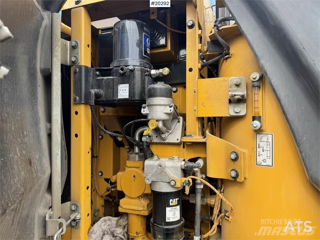 CAT 313 履带挖掘机