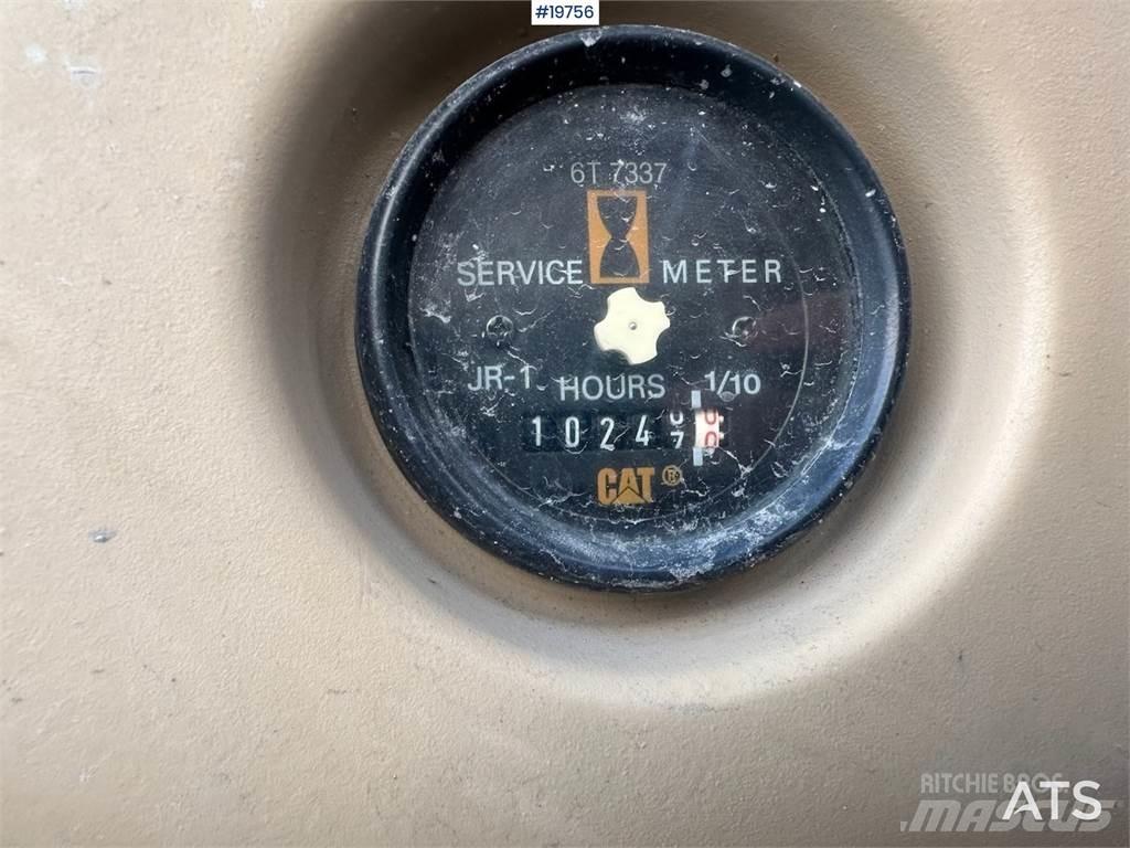 CAT 318BL 履带挖掘机