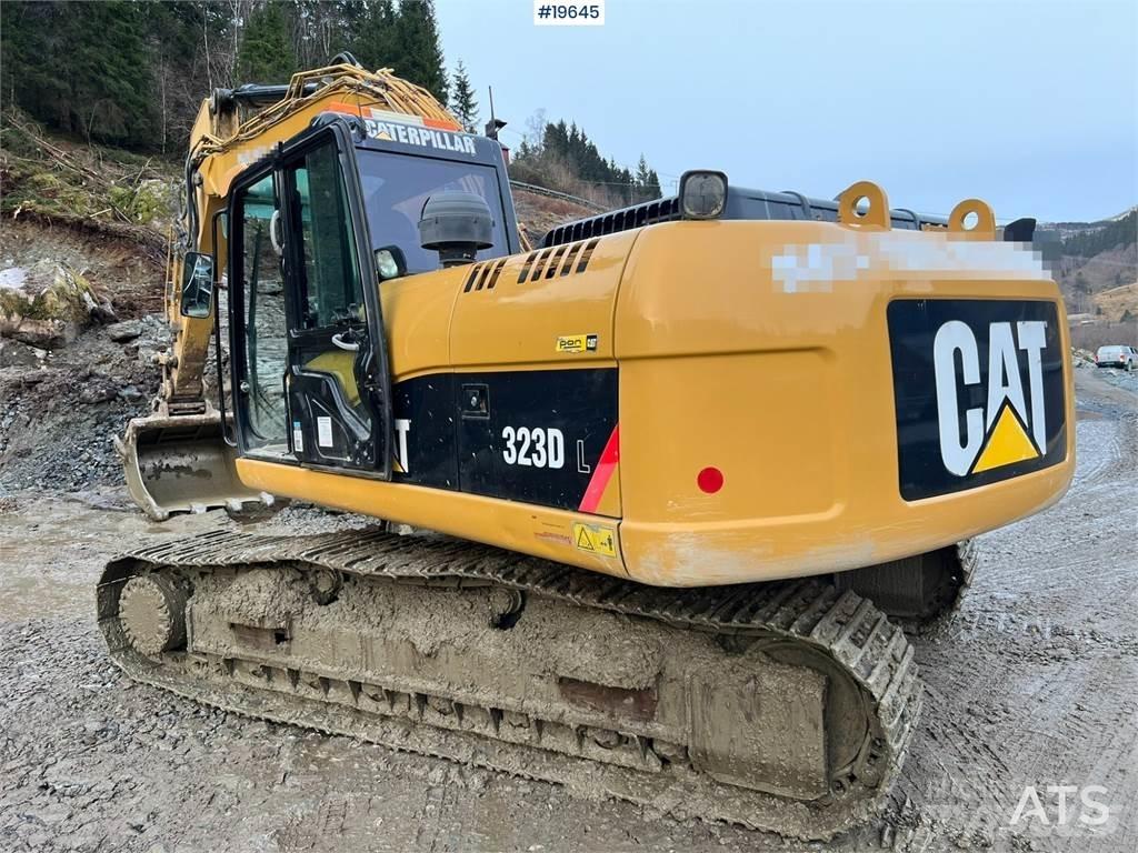 CAT 323D 履带挖掘机