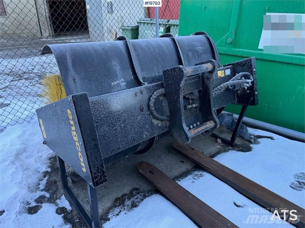 Engcon SR1600C broom 建筑机械-其他
