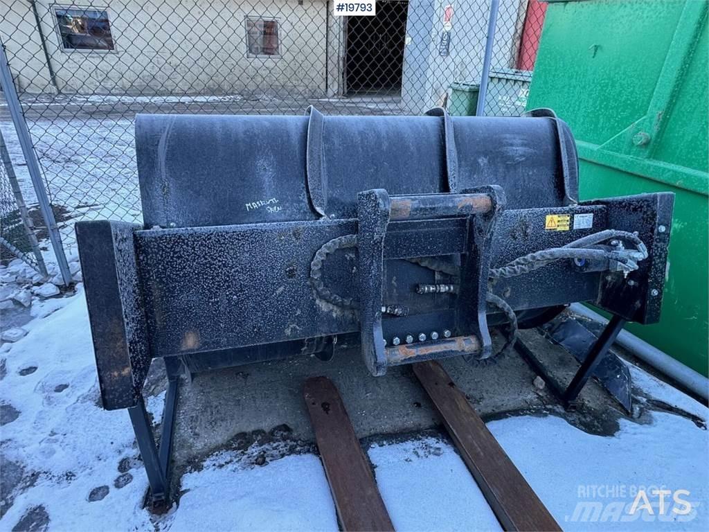 Engcon SR1600C broom 建筑机械-其他
