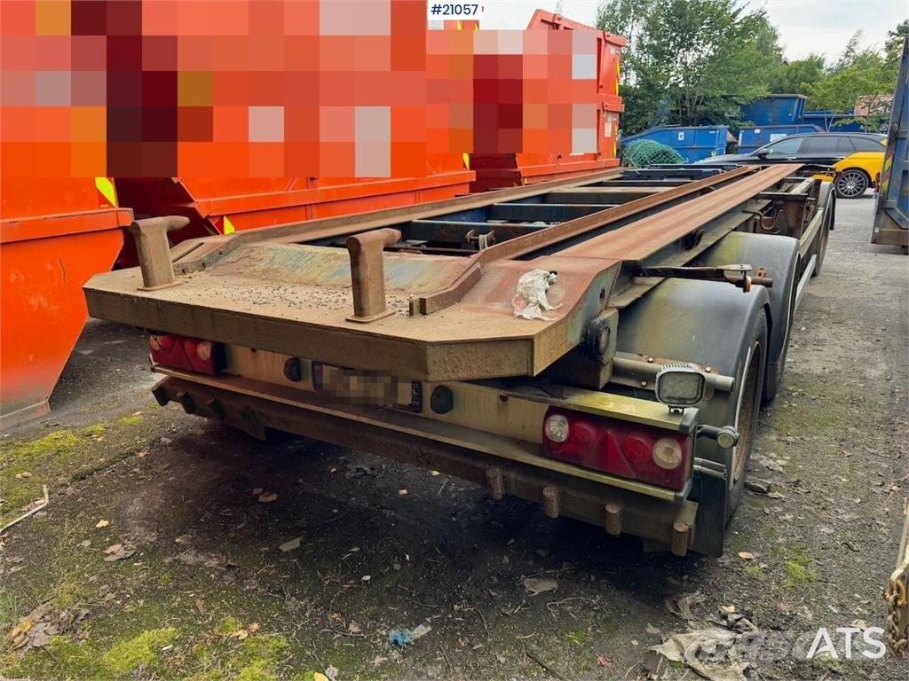 Istrail Hook trailer 翻斗拖车