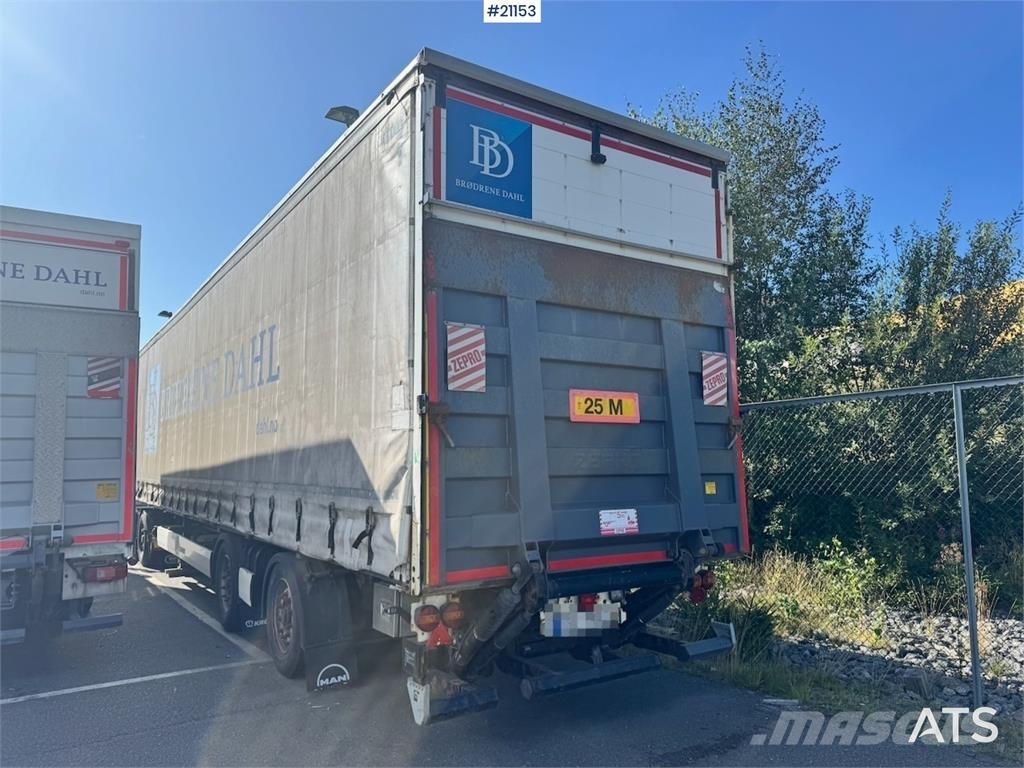 Krone Citysemi. 半挂厢式车