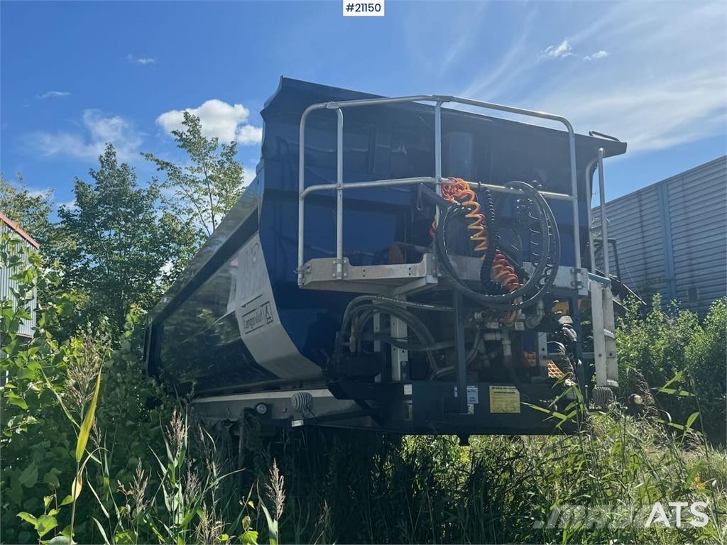  Lagendorf Tippsemi 自卸半挂车