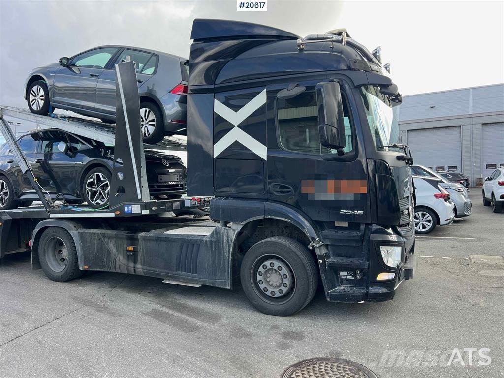 Mercedes-Benz 2046LS 牵引车