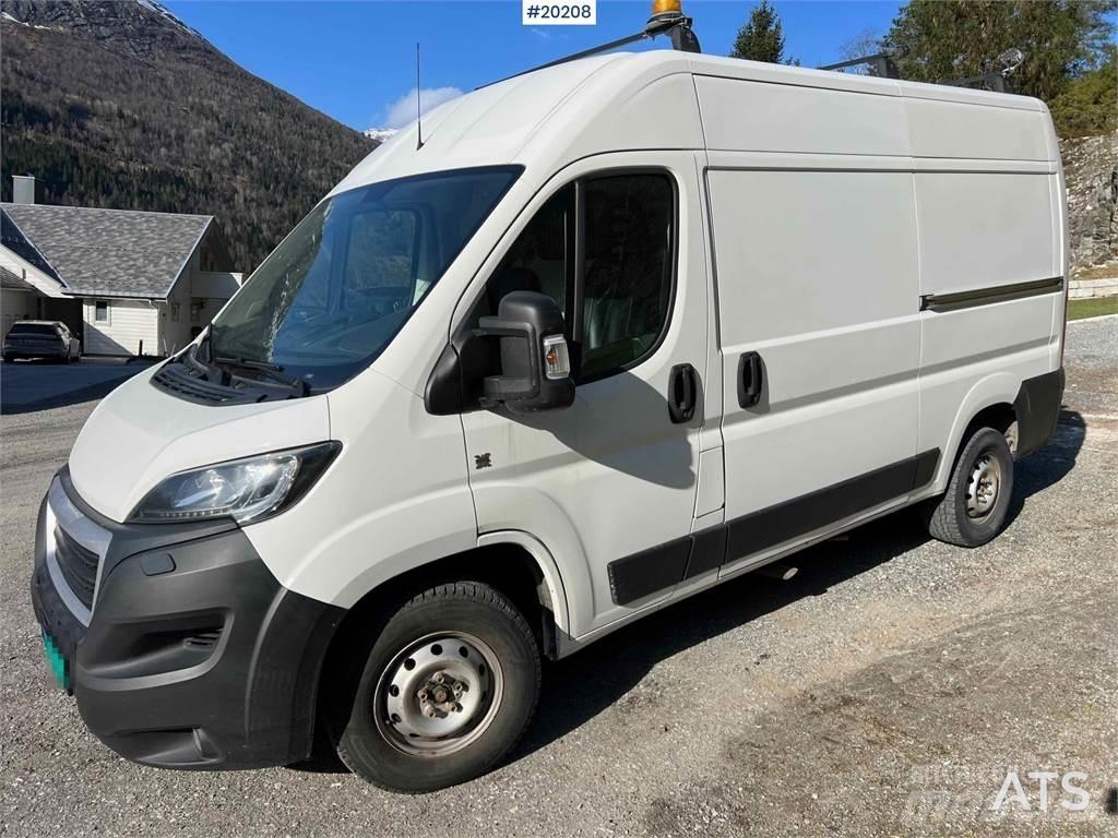 Peugeot Boxer 大型面包车