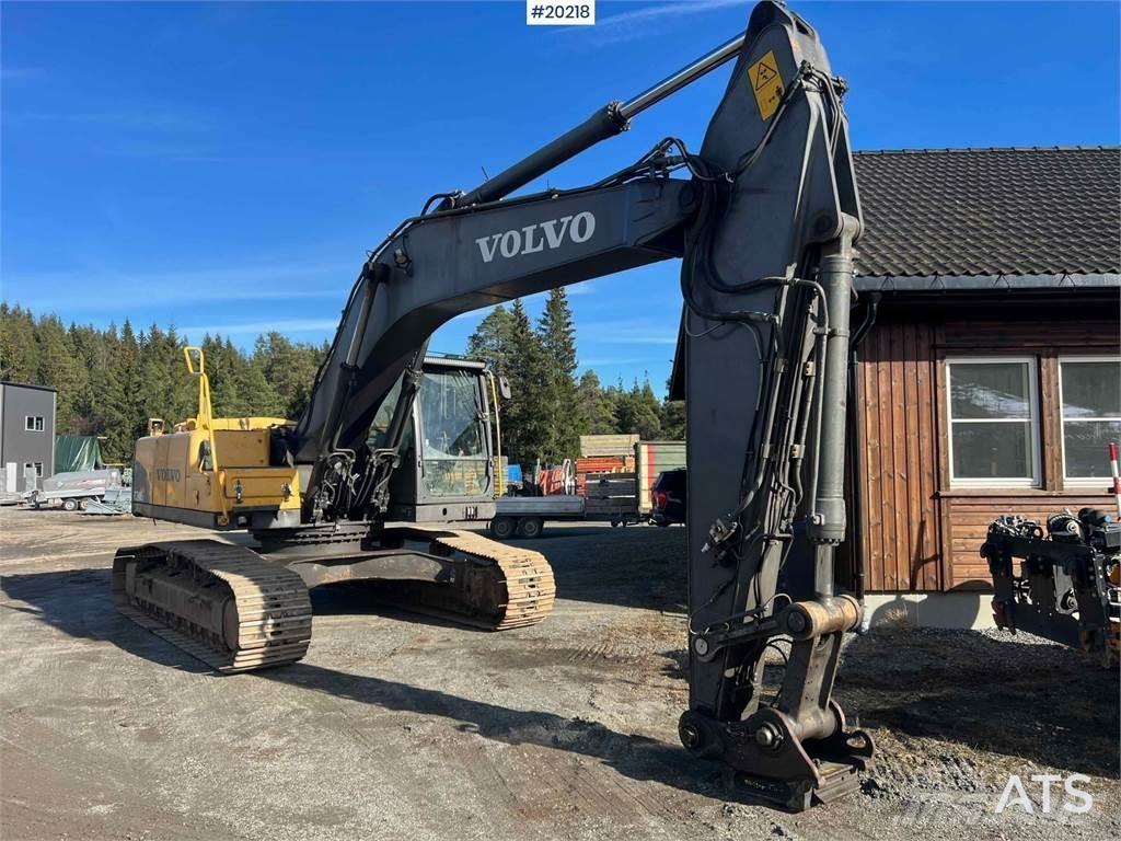 Volvo EC240CL 履带挖掘机