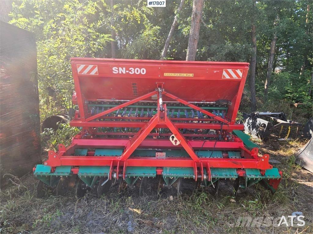 Agromasz SN-300 条播机