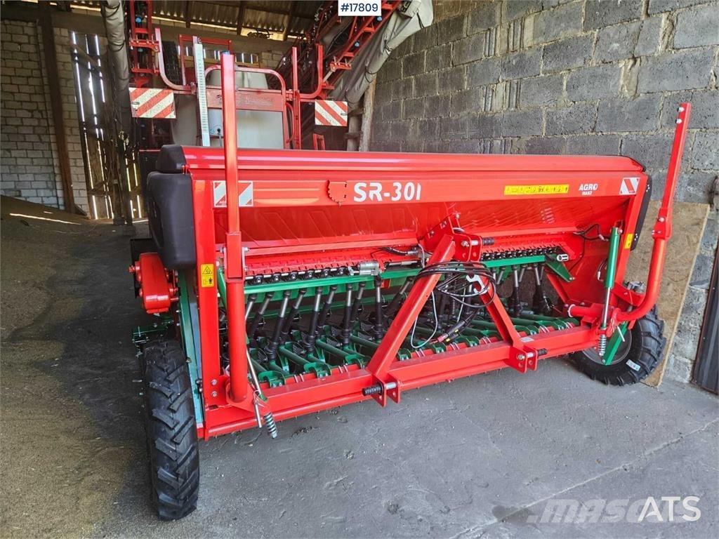Agromasz SR 301 条播机