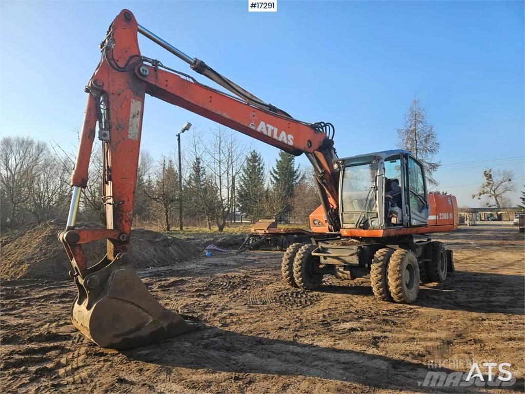 Atlas 2205 轮式挖掘机
