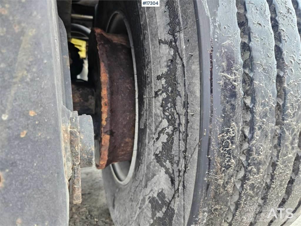 Buster P18PB 自卸半挂车