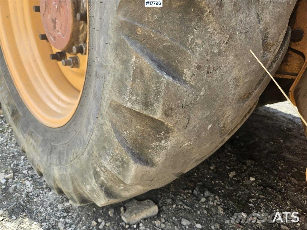 CASE ST 580 反铲装载机