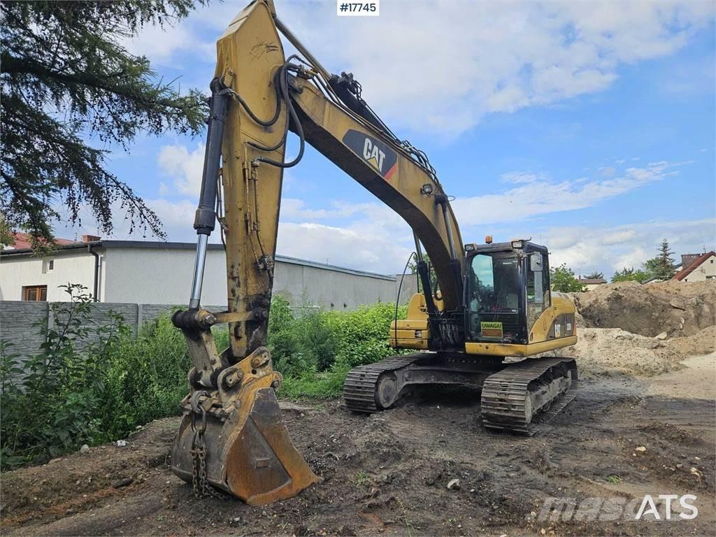 CAT 320D 履带挖掘机